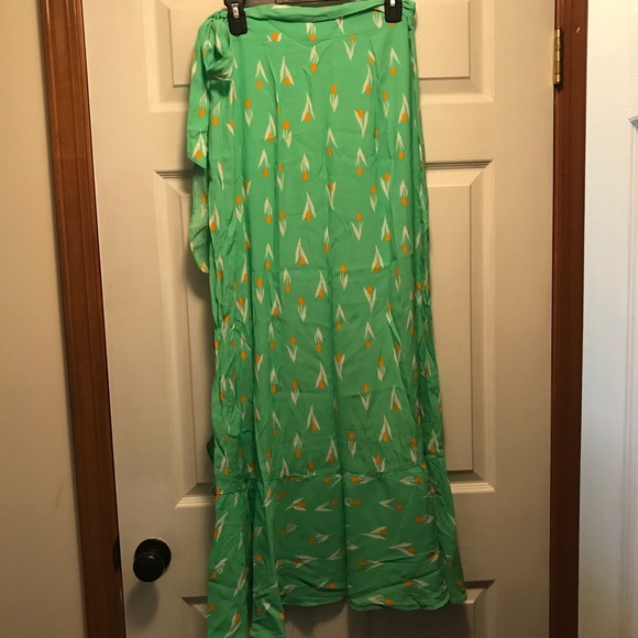 UO Michelle Tulip Print Wrap Midi Skirt Size Large - Picture 3 of 8